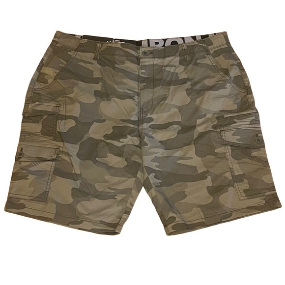 NWT Iron Co. Men’s Canteen Camo Green Twill Cargo Shorts With 8 Pockets Size 40 - Picture 1 of 9